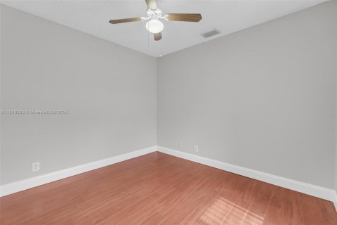 Casa en venta en Weston, Florida, 3 dormitorios, 126.35 m2 № 1854913 - foto 18