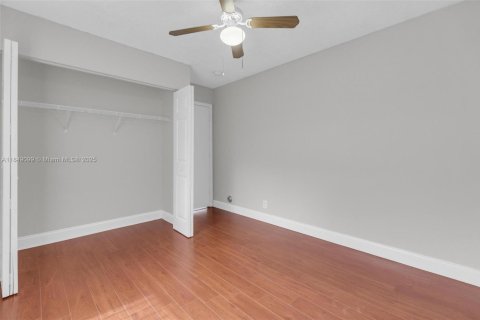 Casa en venta en Weston, Florida, 3 dormitorios, 126.35 m2 № 1854913 - foto 20
