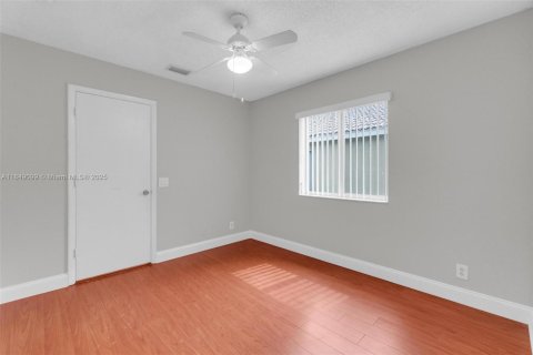 Casa en venta en Weston, Florida, 3 dormitorios, 126.35 m2 № 1854913 - foto 24
