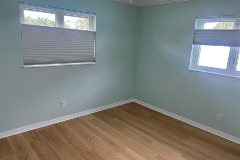 Villa ou maison à louer à Saint Pete Beach, Floride: 3 chambres, 184.69 m2 № 1911183 - photo 13