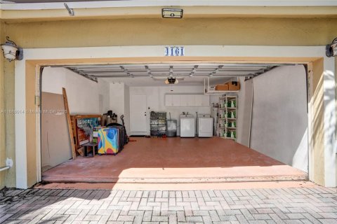 Снять в аренду виллу или дом в Уэстон, Флорида 3 спальни, 150.04м2, № 1940961 - фото 27