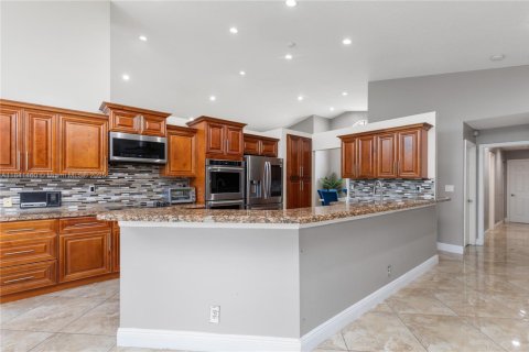House in Coral Springs, Florida 5 bedrooms, 224.17 sq.m. № 1839673 - photo 12