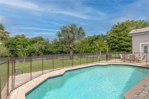 House in Coral Springs, Florida 5 bedrooms, 224.17 sq.m. № 1839673 - photo 27