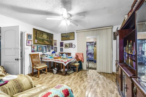 Villa ou maison à vendre à Miami, Floride: 2 chambres, 101.45 m2 № 2080440 - photo 7