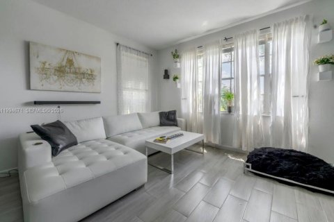 Купить таунхаус в Санрайз, Флорида 3 спальни, 119.38м2, № 2056331 - фото 3