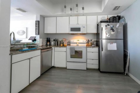 Купить таунхаус в Санрайз, Флорида 3 спальни, 119.38м2, № 2056331 - фото 6