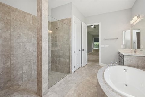 Casa en venta en Winter Garden, Florida, 4 dormitorios, 323.95 m2 № 1720205 - foto 19