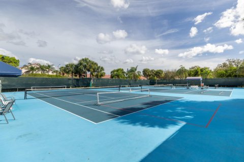 Condominio en venta en Boynton Beach, Florida, 2 dormitorios, 123.19 m2 № 1016212 - foto 1