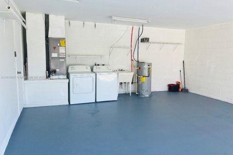 Купить виллу или дом в Киссимми, Флорида 3 спальни, № 2015851 - фото 10