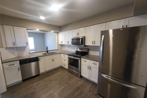 Dúplex en venta en Orlando, Florida, 3 dormitorios, 140.56 m2 № 2093612 - foto 5