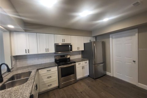 Dúplex en venta en Orlando, Florida, 3 dormitorios, 140.56 m2 № 2093612 - foto 6