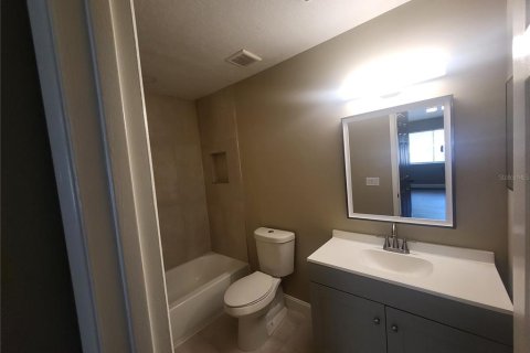 Dúplex en venta en Orlando, Florida, 3 dormitorios, 140.56 m2 № 2093612 - foto 13