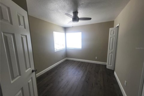 Dúplex en venta en Orlando, Florida, 3 dormitorios, 140.56 m2 № 2093612 - foto 12