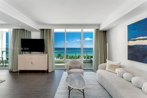 Condo in Miami Beach, Florida, 5 bedrooms  № 2056258 - photo 21