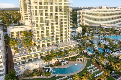 Condo in Miami Beach, Florida, 5 bedrooms  № 2056258