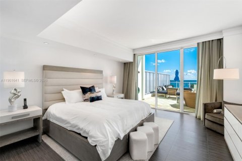 Condo in Miami Beach, Florida, 5 bedrooms  № 2056258 - photo 13