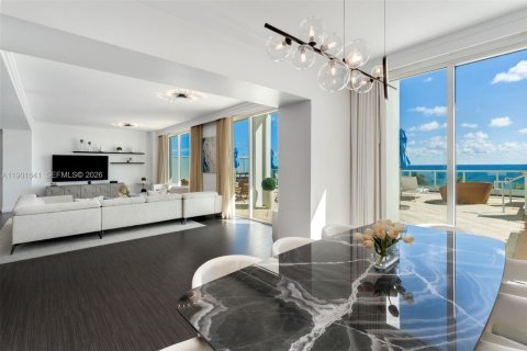 Condo in Miami Beach, Florida, 5 bedrooms  № 2056258 - photo 8