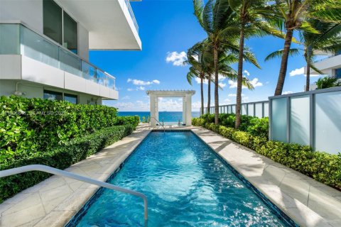 Condo in Miami Beach, Florida, 5 bedrooms  № 2056258 - photo 4