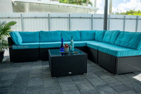 Купить виллу или дом в Хомстед, Флорида 4 спальни, 179.67м2, № 2034256 - фото 26