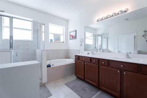 Купить виллу или дом в Хомстед, Флорида 4 спальни, 179.67м2, № 2034256 - фото 18