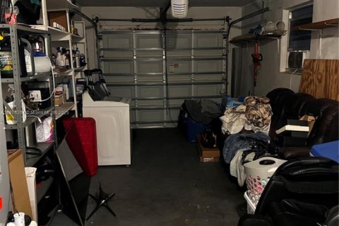 Casa en venta en Lauderhill, Florida, 2 dormitorios, 139.54 m2 № 1923392 - foto 11