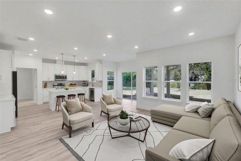 Casa en venta en Winter Park, Florida, 4 dormitorios, 247.31 m2 № 1918903 - foto 3