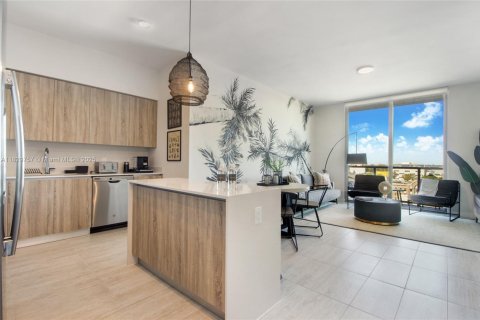 Condo in Miami, Florida, 1 bedroom  № 2022394 - photo 3