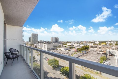 Condo in Miami, Florida, 1 bedroom  № 2022394 - photo 9
