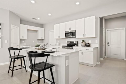 Villa ou maison à vendre à Apopka, Floride: 3 chambres, 166.76 m2 № 2308656 - photo 4