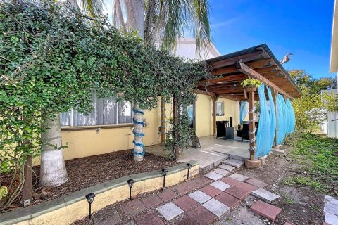 Casa en venta en Riverview, Florida, 3 dormitorios, 117.43 m2 № 2096660 - foto 8