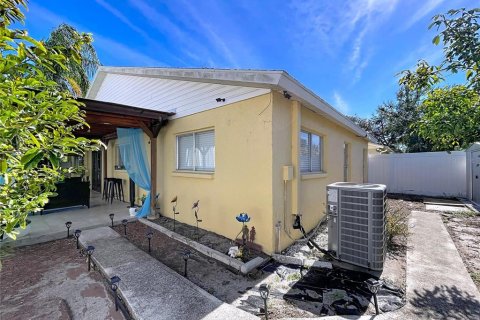 Casa en venta en Riverview, Florida, 3 dormitorios, 117.43 m2 № 2096660 - foto 9
