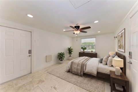 House in Sarasota, Florida 3 bedrooms, 126.72 sq.m. № 2131425 - photo 24