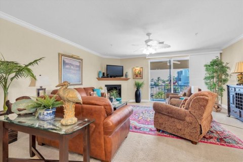 Touwnhouse à louer à Treasure Island, Floride: 3 chambres, 254.37 m2 № 2111269 - photo 6