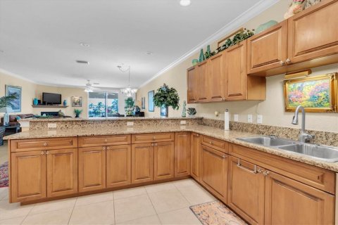 Touwnhouse à louer à Treasure Island, Floride: 3 chambres, 254.37 m2 № 2111269 - photo 15