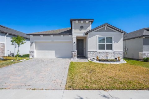 Villa ou maison à Wesley Chapel, Floride 4 chambres, 179.86 m2 № 2093418