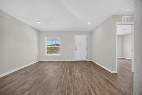 Commercial property in Englewood, Florida 4 bedrooms, 193.98 sq.m. № 2386243 - photo 2