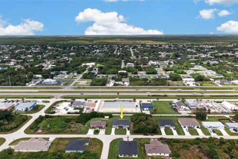 Commercial property in Englewood, Florida 4 bedrooms, 193.98 sq.m. № 2386243 - photo 20