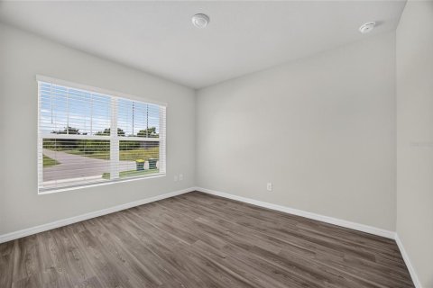 Commercial property in Englewood, Florida 4 bedrooms, 193.98 sq.m. № 2386243 - photo 12