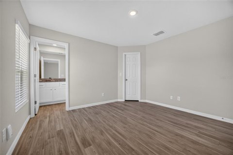 Commercial property in Englewood, Florida 4 bedrooms, 193.98 sq.m. № 2386243 - photo 10