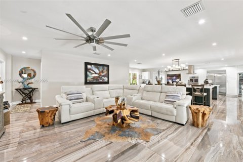 Casa en venta en Southwest Ranches, Florida, 5 dormitorios, 374.86 m2 № 2244532 - foto 20