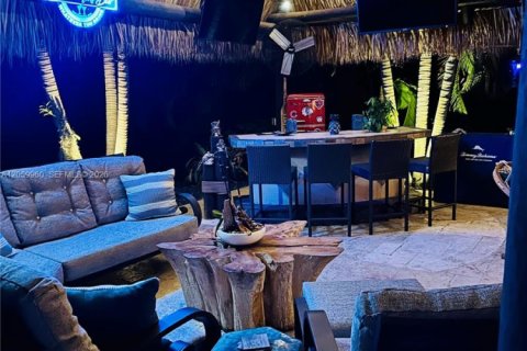 Casa en venta en Southwest Ranches, Florida, 5 dormitorios, 374.86 m2 № 2244532 - foto 3