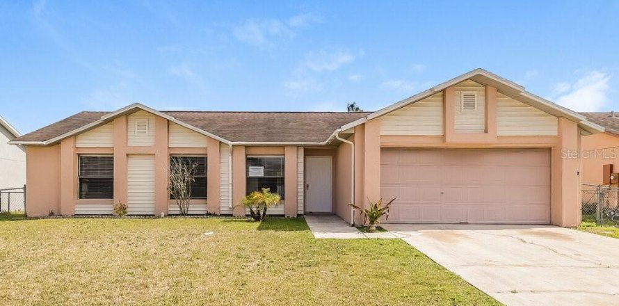 Casa en Kissimmee, Florida 3 dormitorios, 132.11 m2 № 1894028
