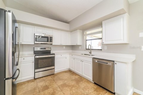 Casa en alquiler en Kissimmee, Florida, 3 dormitorios, 132.11 m2 № 1894028 - foto 6