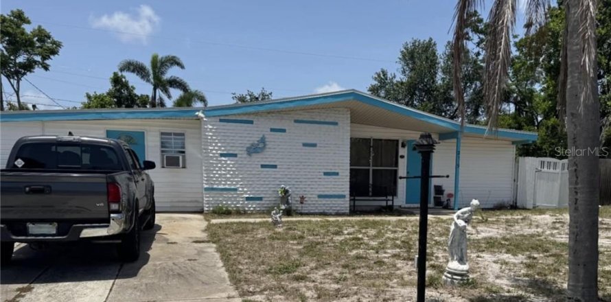 House in Bradenton, Florida 3 bedrooms, 157.47 sq.m. № 1873408