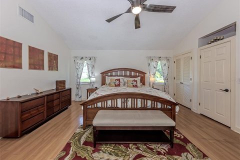 House in Venice, Florida 3 bedrooms, 205.69 sq.m. № 2116602 - photo 16