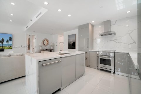 Снять в аренду кондоминиум в Майами-Бич, Флорида 2 спальни, 132.76м2, № 1958808 - фото 11