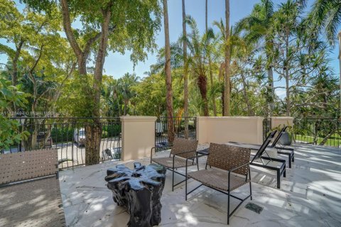 Снять в аренду кондоминиум в Майами-Бич, Флорида 2 спальни, 132.76м2, № 1958808 - фото 24