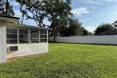 Villa ou maison à vendre à Land O' Lakes, Floride: 3 chambres, 134.15 m2 № 1902820 - photo 2