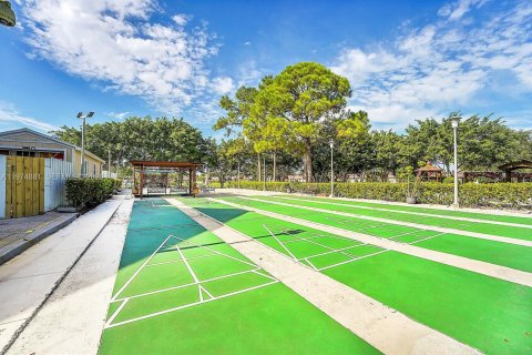 Condo in Lake Worth, Florida, 2 bedrooms № 2036275 - photo 28