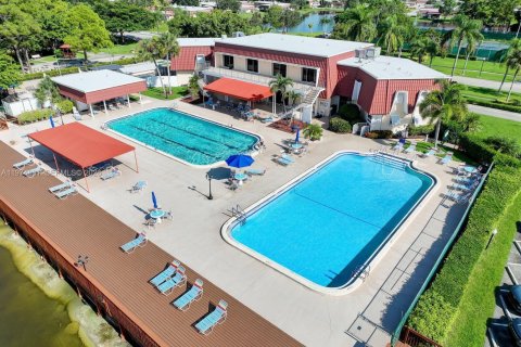 Condo in Lake Worth, Florida, 2 bedrooms № 2036275 - photo 24